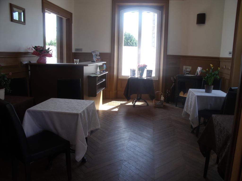 Le Domaine Des Tuileries Guest House Salins Ngoại thất bức ảnh
