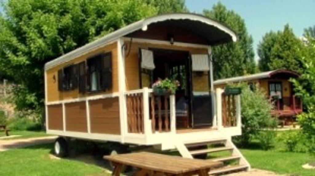 Le Domaine Des Tuileries Guest House Salins Phòng bức ảnh